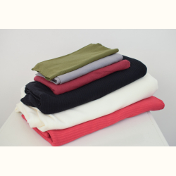 Stor stofpakke med ribstof