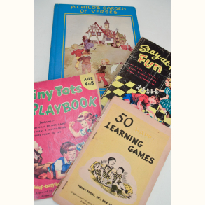 4 engelske vintage b�rneb�ger (1950erne)