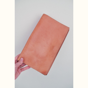 Vintage kernelder clutch