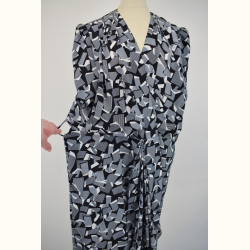 Str. 44 (XL)