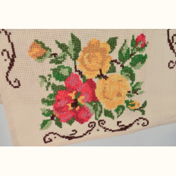 Broderet bordl�ber 