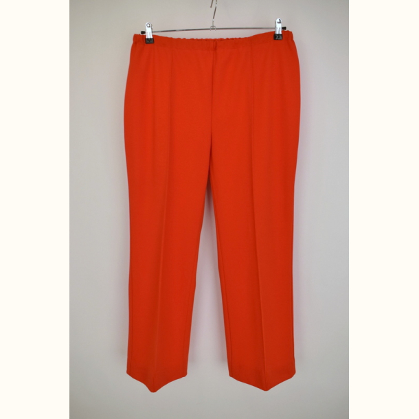 Str. 44 (XL)