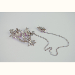 Fin broche