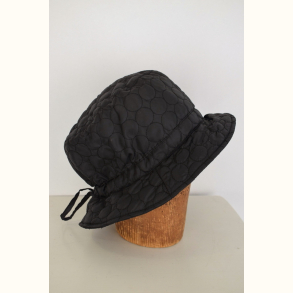 Fin hat